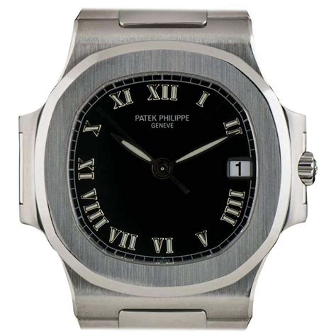 patek philippe nautilus thickness